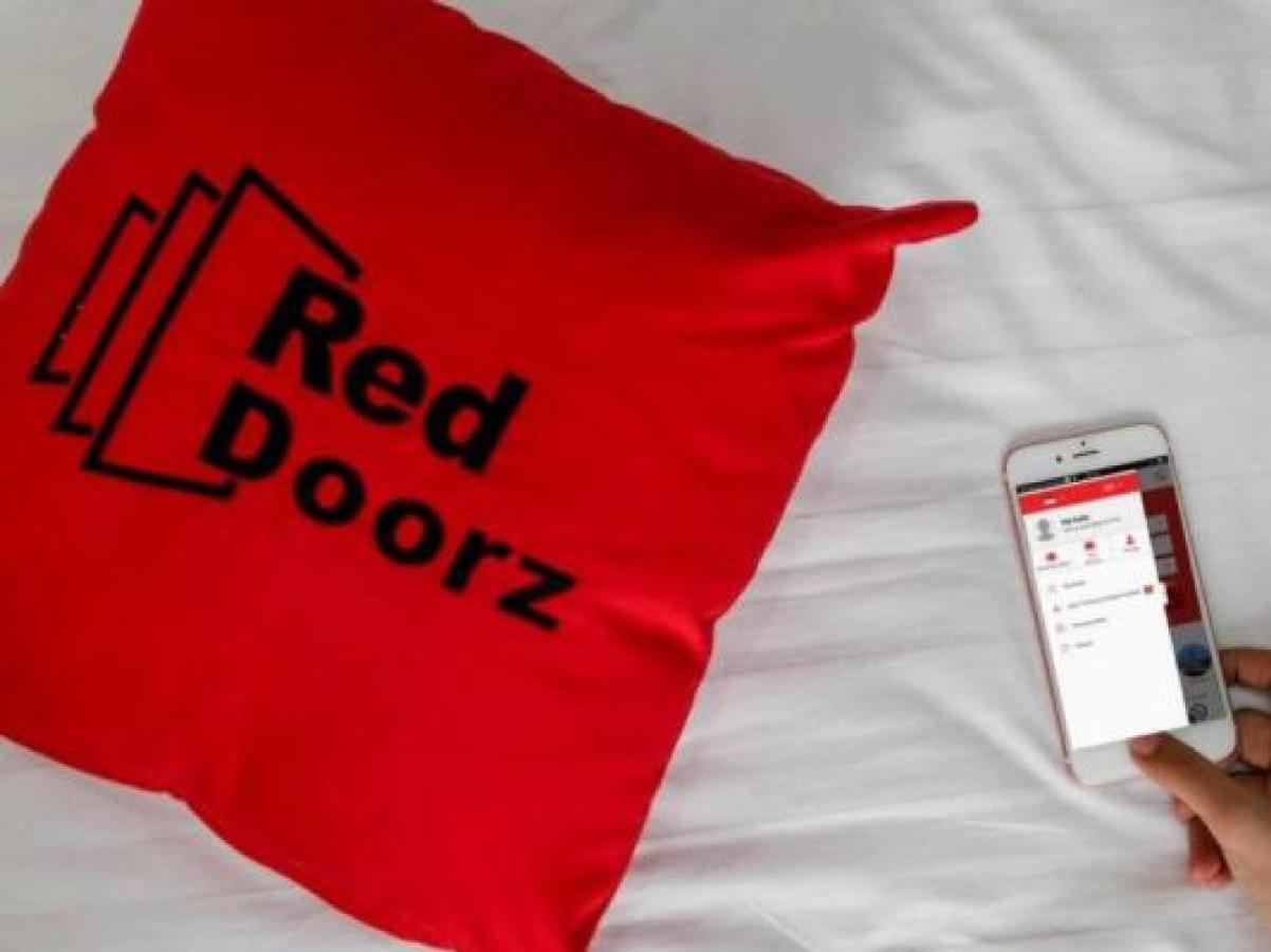 Reddoorz Plus @ Gunung Sahari 2 Jakarta Exterior foto